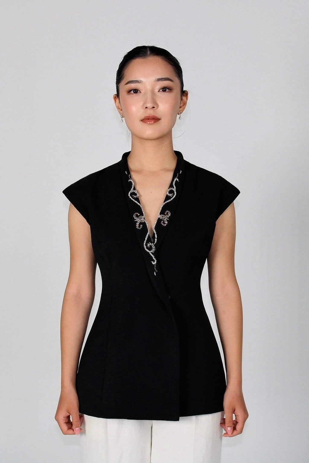Asyl - Two-in-One Vest - Black