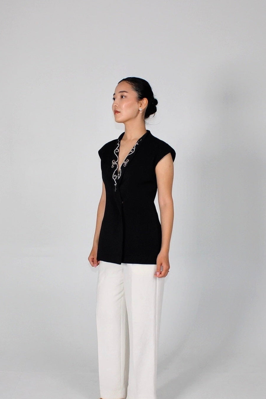 Asyl - Two-in-One Vest - Black